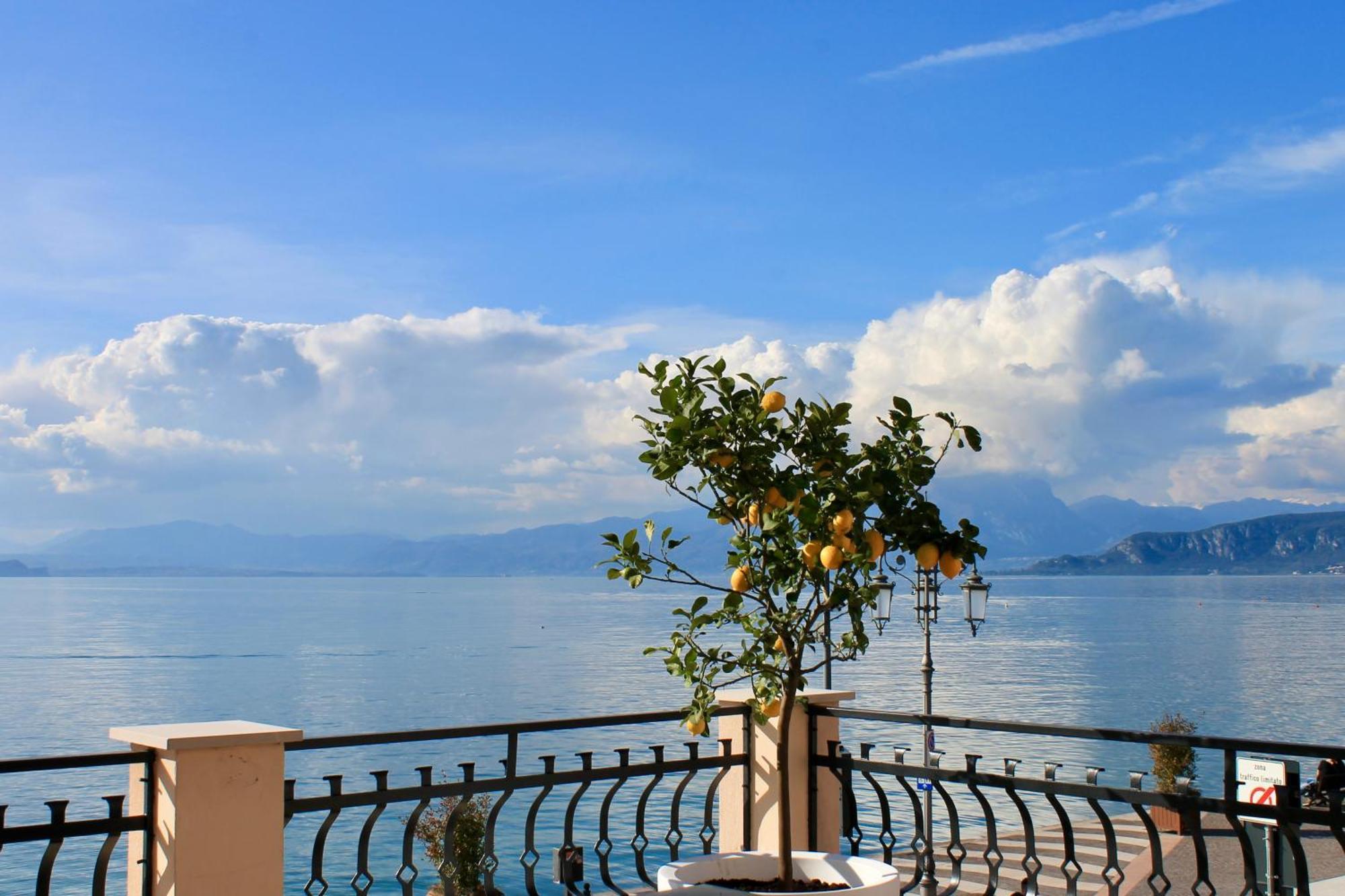 La Vista Postcard Hotel Lazise Exterior foto
